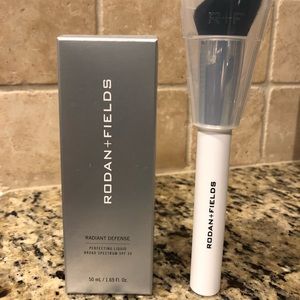 NIB Rodan and Fields Radiant Defense with brush